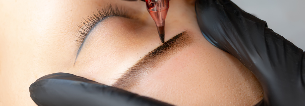 Maquillage Permanent Vourles : Sublimez votre regard avec une experte proche de chez vous !