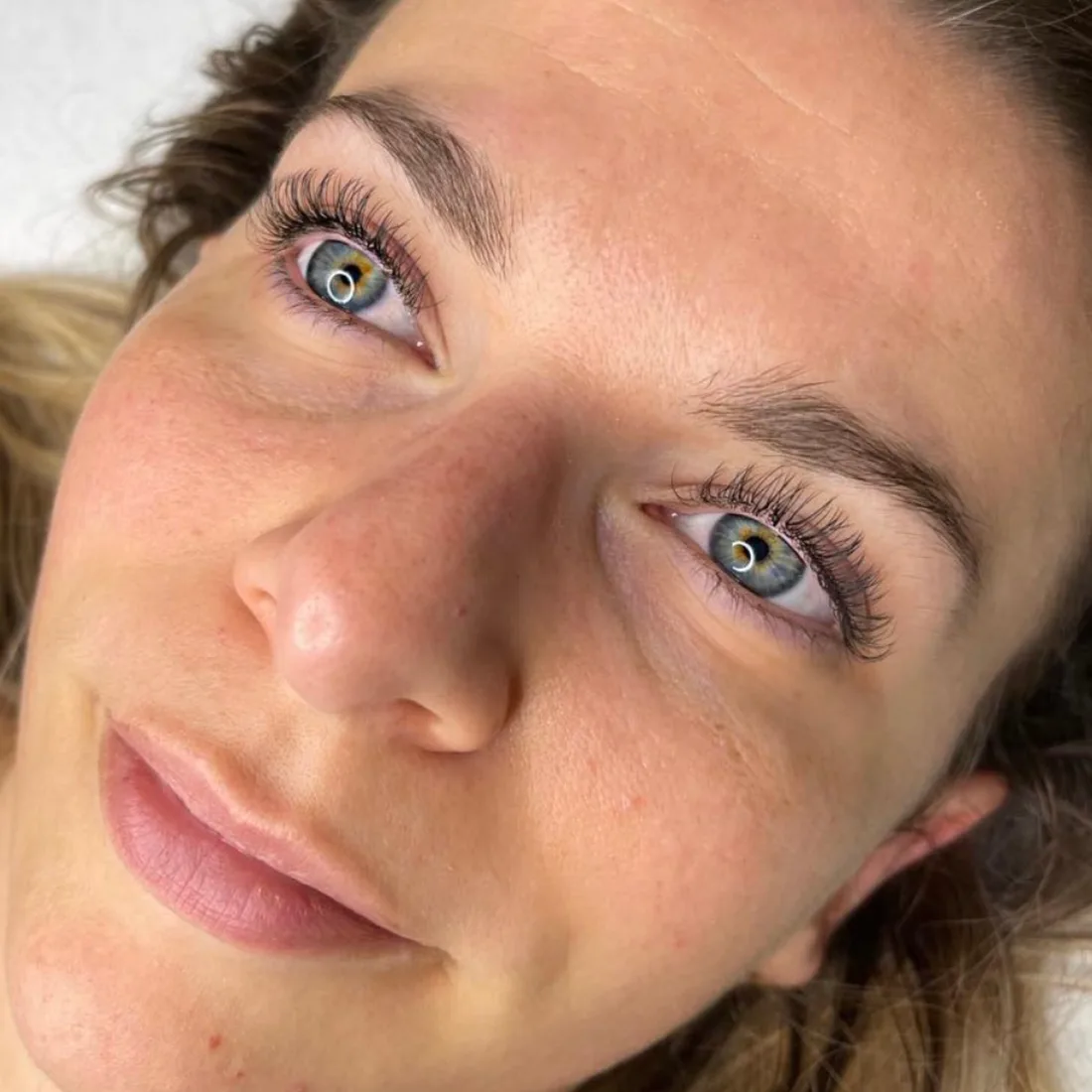 Réalisations de Claire en extensions de cils cil à cil, photo 4 sur 5